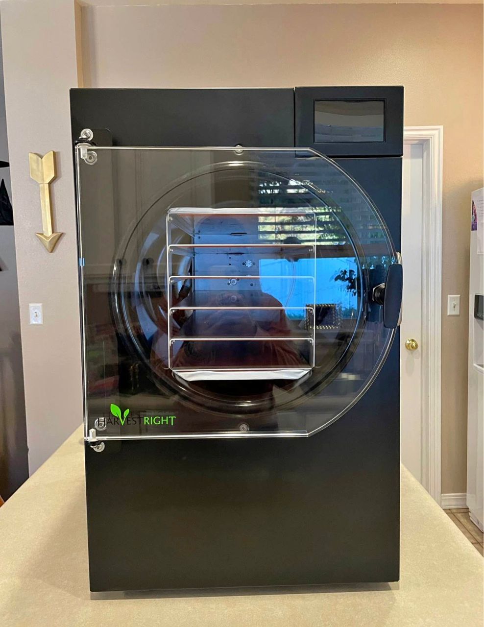 Harvest Right medium freeze dryer